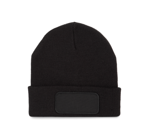 KÖTÖTT SAPKA FELVARRÓVAL