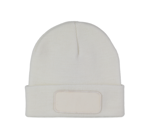 KÖTÖTT SAPKA FELVARRÓVAL