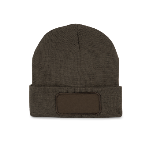 KÖTÖTT SAPKA FELVARRÓVAL