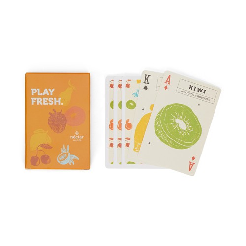 32 játékkártya, az Ön dizájnjával mindkét oldalon.