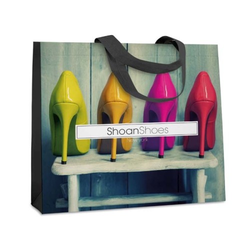 Fekvő formátumú bevásárlótáska (hőforrasztott): 45x35x10 cm.