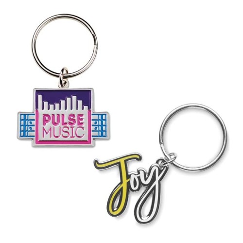 Egyedi alakú fém kulcstartók. 2 lépésben a legmegfelelőbb modell kiválasztásához.