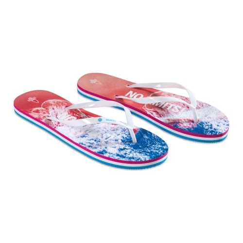 Háromrétegű, többszínű strandpapucs: hagyja logója lábnyomait a homokban.