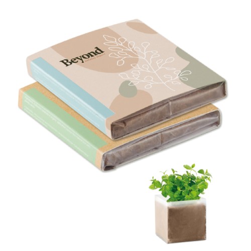 Termesztőzsák az Ön által választott magokkal.