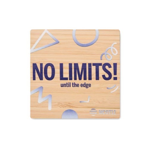 Négyzet alakú, bambusz poháralátét gravírozott vagy nyomtatott dizájnnal. Minimális rendelési mennyiség: 100 db.