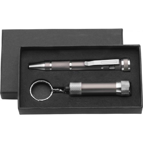 Szerszámkészlet, ezüst